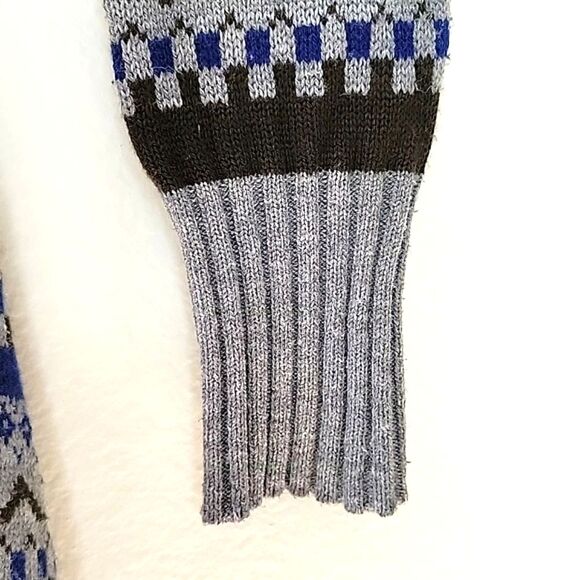 XXI FOREVER 21 Blue Brown Gray Fair Isle Knit Long Sleeved Cardigan Sweater sz M - Picture 10 of 14